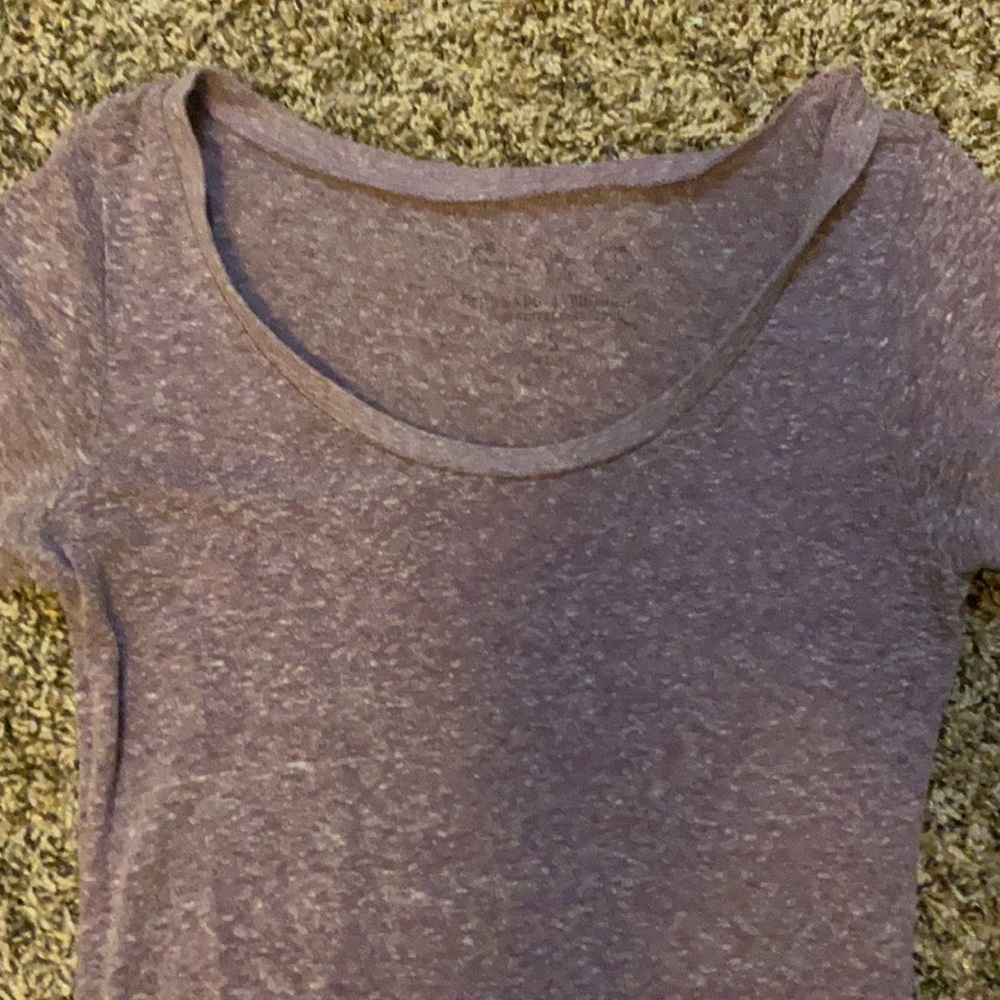 thin tshirt - Picture 2 of 2